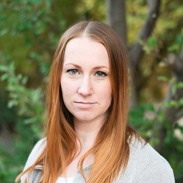 Portrait of Lydia Painter, office manager of Dragon Fury Pest Control